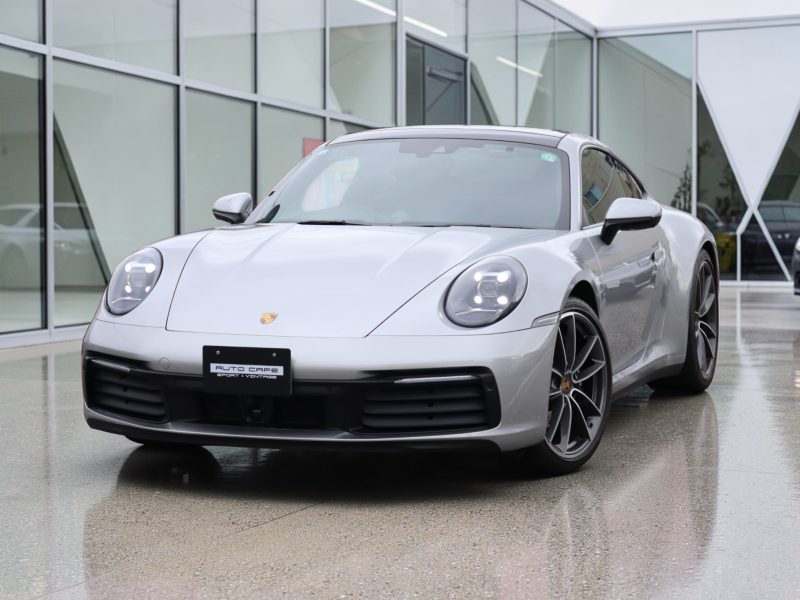 ポルシェ911カレラ（Type992.1）PDK<br>電動ガラスサンルーフシステム<br>スポーツエグゾーストシステム<br>スポーツクロノパッケージ<br>アダプティブクルーズコントロール<br>カレラクラシックホイール
