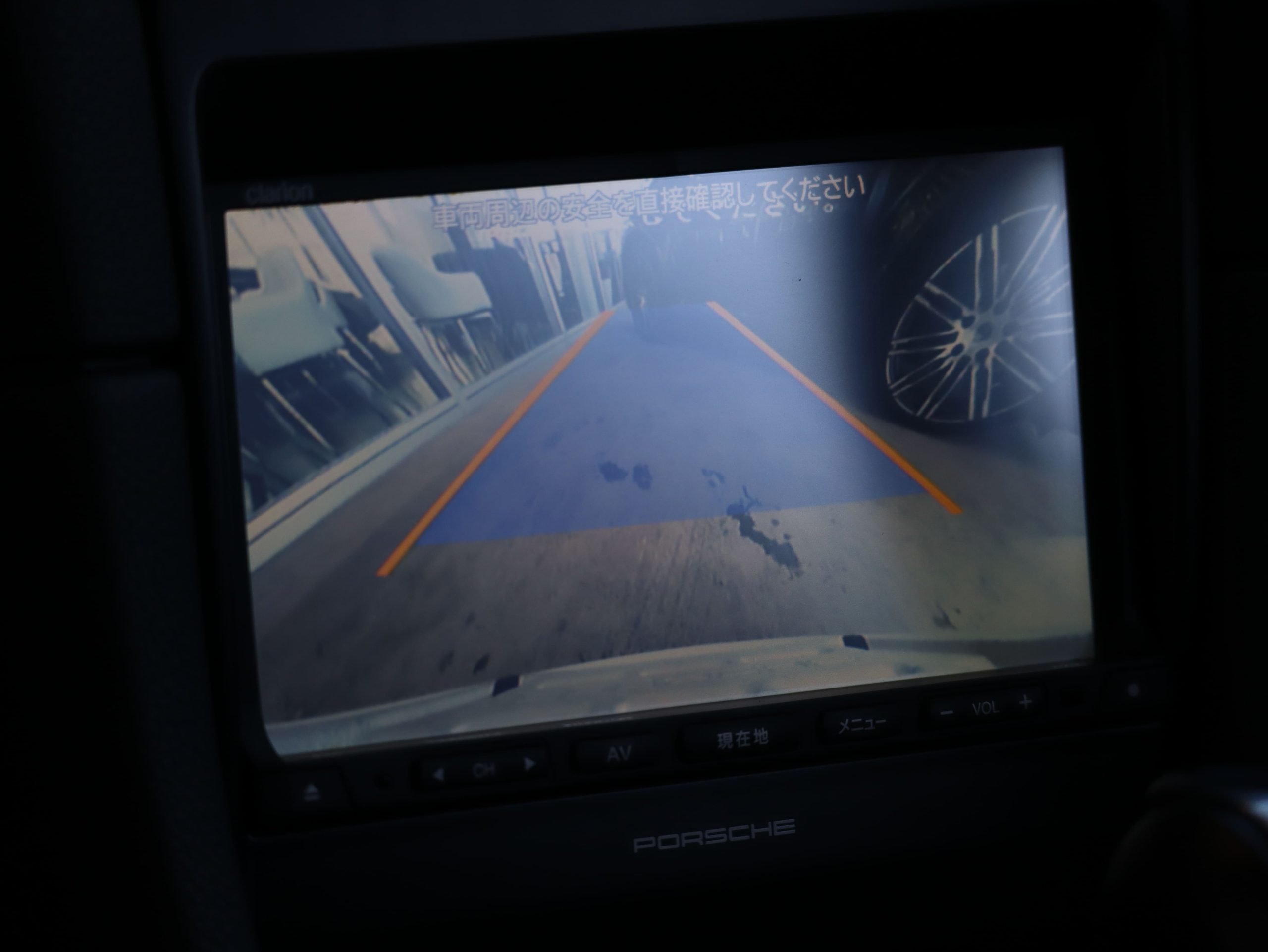 ポルシェ911カレラ4GTS（Type991.1）PDK<br>レザーパッケージ<br>ブラッシュアルミニウムインテリア<br>シートベンチレーション<br>スポーツクロノ＆エグゾースト<br>電動可倒式ドアミラー