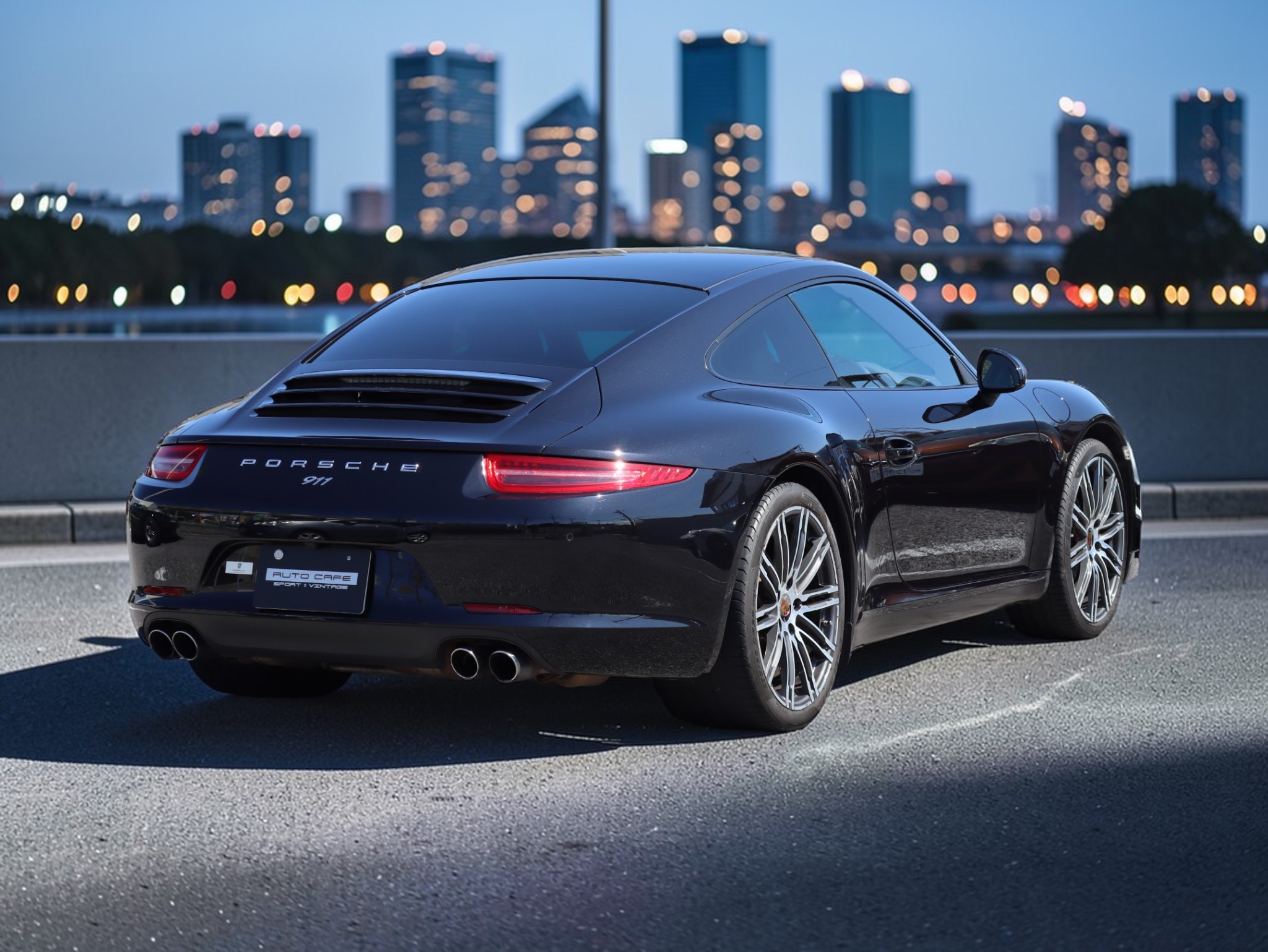 ポルシェ911カレラ ブラックエディション（Type991.1）PDK<br>スポーツエグゾーストシステム<br>スポーツクロノパッケージ<br>エントリー＆ドライブシステム<br>スポーツデザインフロントエプロン