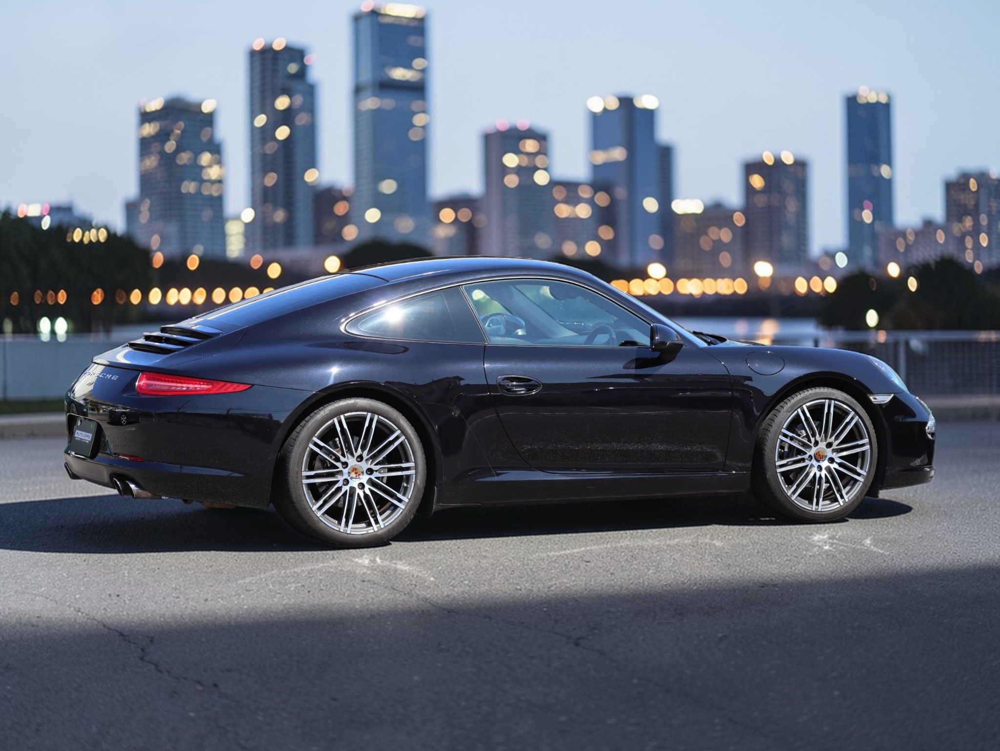 ポルシェ911カレラ ブラックエディション（Type991.1）PDK<br>スポーツエグゾーストシステム<br>スポーツクロノパッケージ<br>エントリー＆ドライブシステム<br>スポーツデザインフロントエプロン