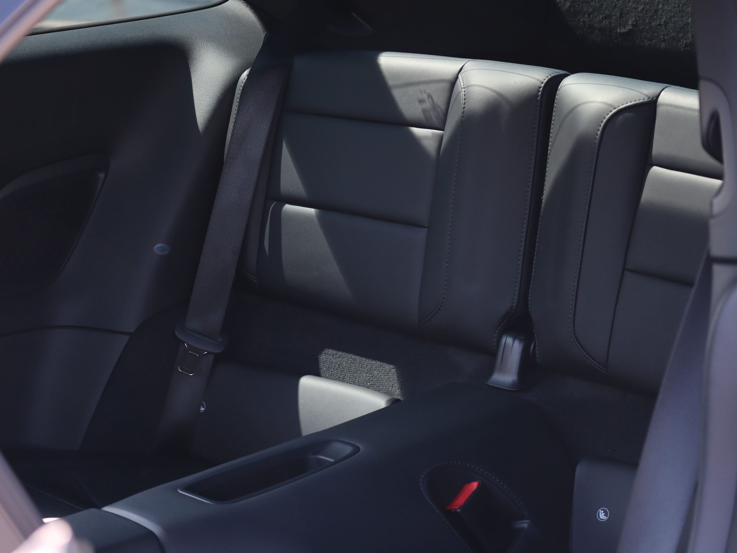 ポルシェ911カレラ ブラックエディション（Type991.1）PDK<br>スポーツエグゾーストシステム<br>スポーツクロノパッケージ<br>エントリー＆ドライブシステム<br>スポーツデザインフロントエプロン