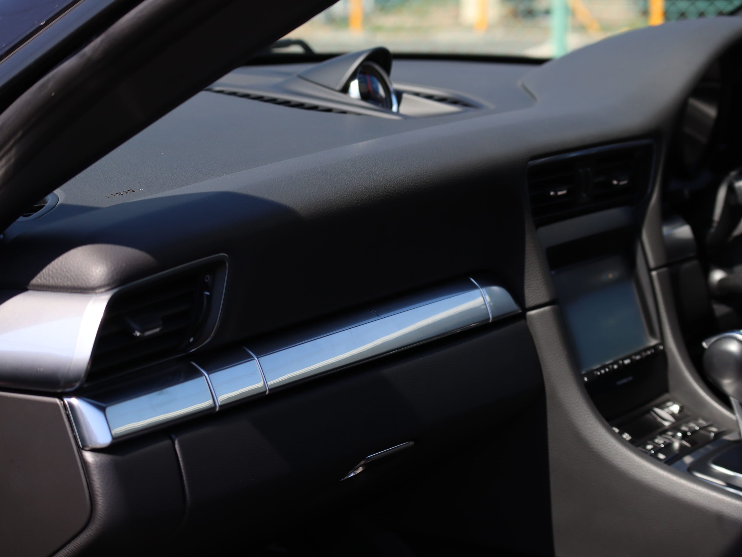 ポルシェ911カレラ ブラックエディション（Type991.1）PDK<br>スポーツエグゾーストシステム<br>スポーツクロノパッケージ<br>エントリー＆ドライブシステム<br>スポーツデザインフロントエプロン