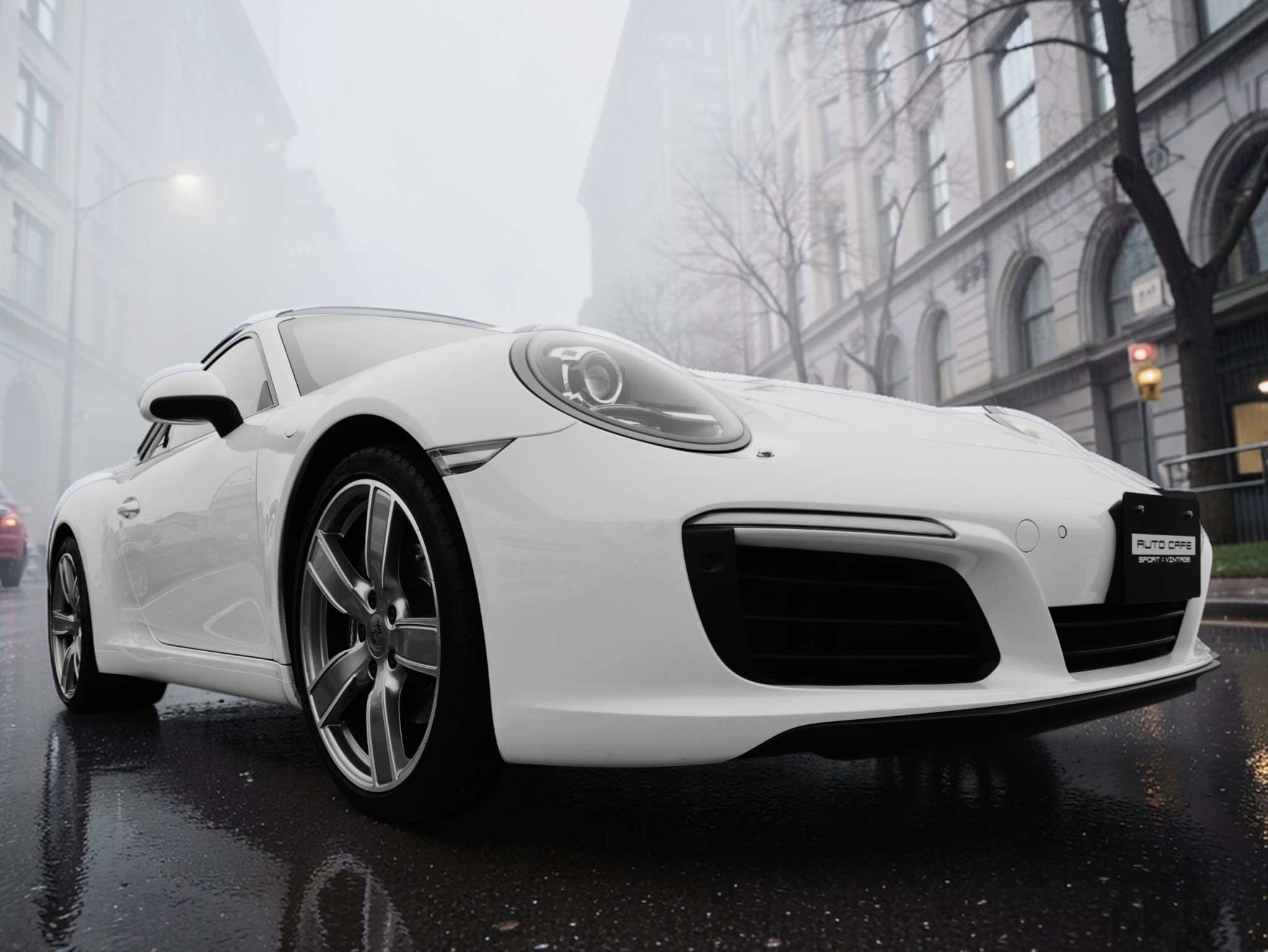 ポルシェ911カレラ（Type991.2）PDK<br>スポーツクロノパッケージ<br>スポーツエグゾーストシステム<br>GTスポーツステアリング<br>PDLS含むバイキセノンヘッドライト<br>カレラスポーツホイール