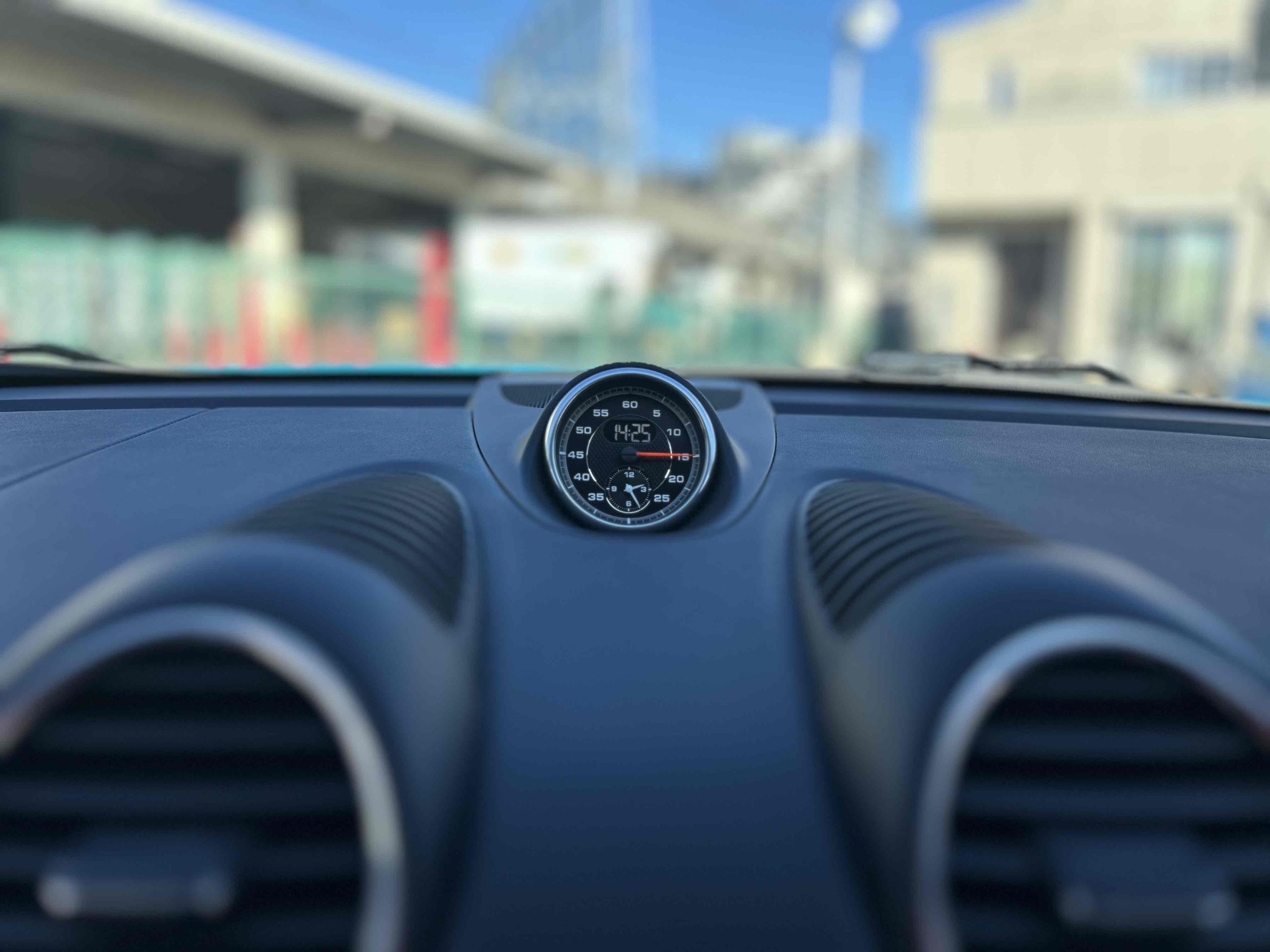 ポルシェ718ケイマン（Type982）PDK<br>オールレザーインテリア<br>スポーツクロノパッケージ<br>スポーツエグゾーストシステム